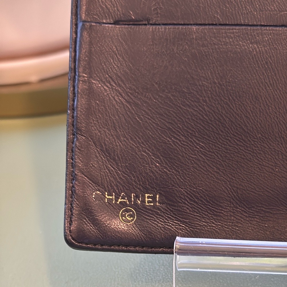 Chanel Caviar Black Kiss Lock Wallet - Picture 3 of 12